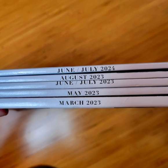 Bazaar Magazines - Picture 3 of 3